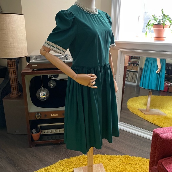Prairie Dress 🧺 - Picture 2 of 4